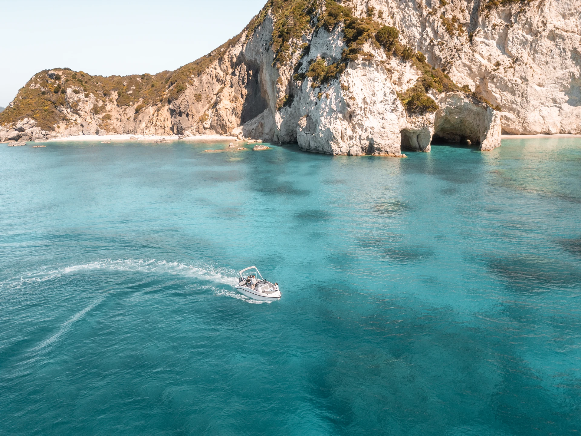 Pantheon boat rental